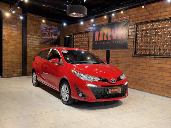 TOYOTA YARIS 1.3 16V FLEX XL PLUS TECH MULTIDRIVE TOYOTA YARIS 1.3 16V FLEX XL PLUS TECH MULTIDRIVE
